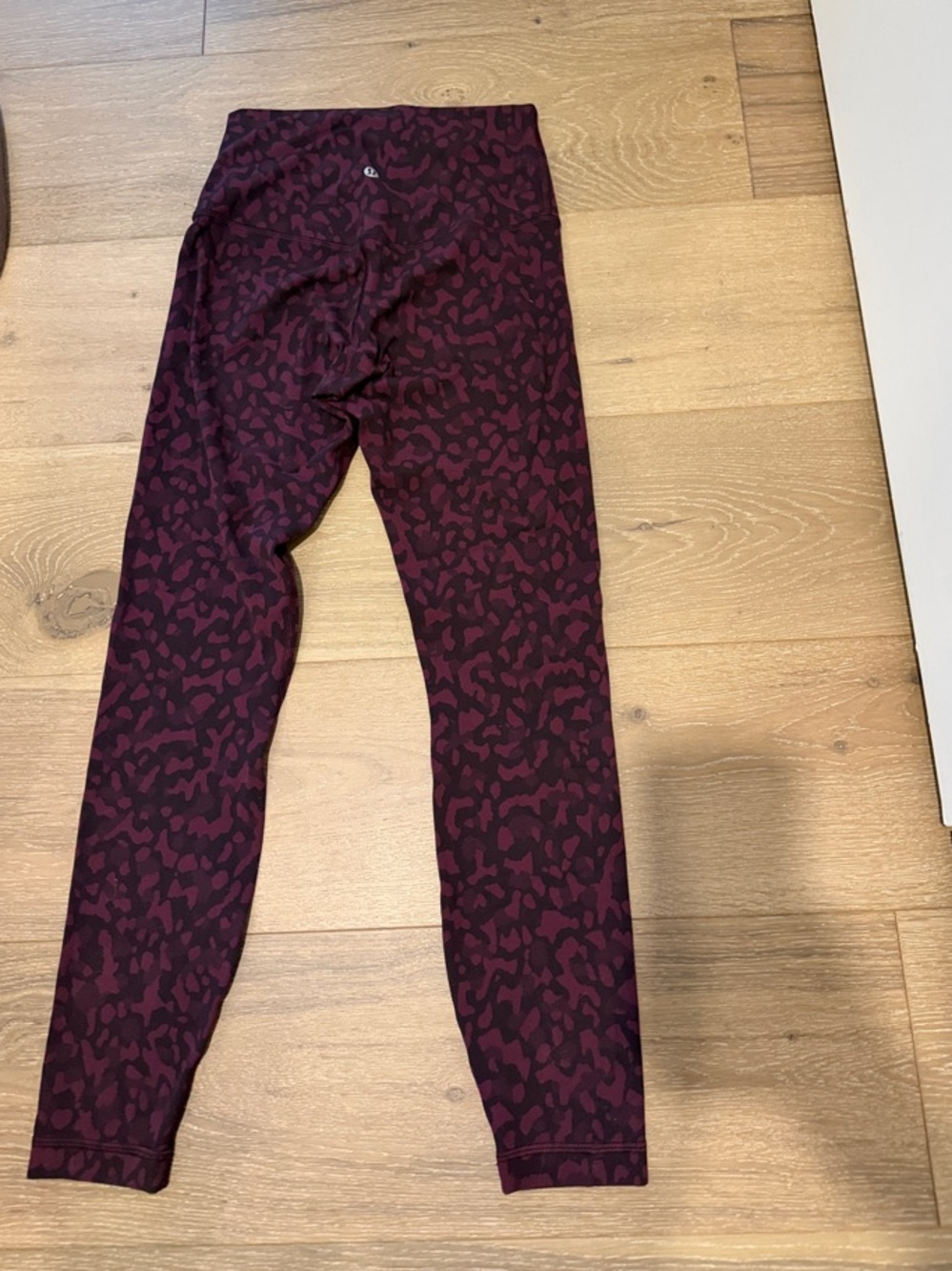 Lululemon Align Leopard Print burgundy Leggings size 4 25”